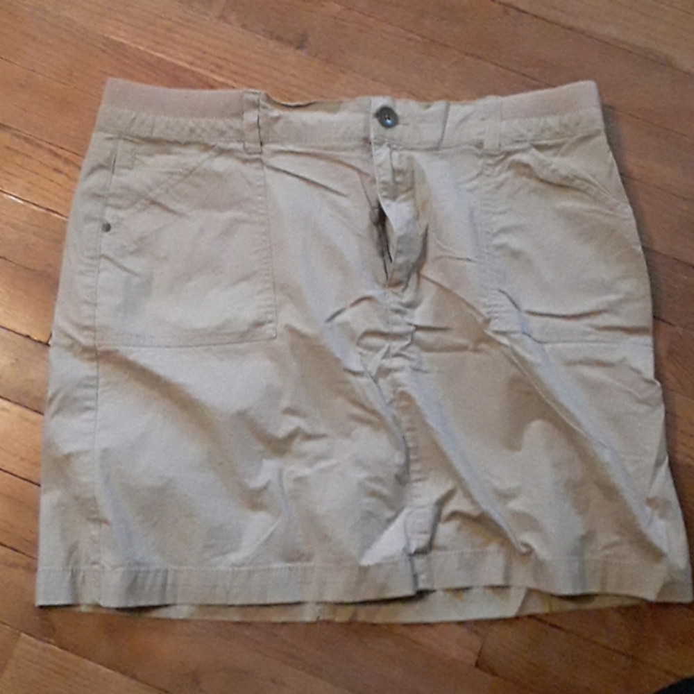 Cache Skort